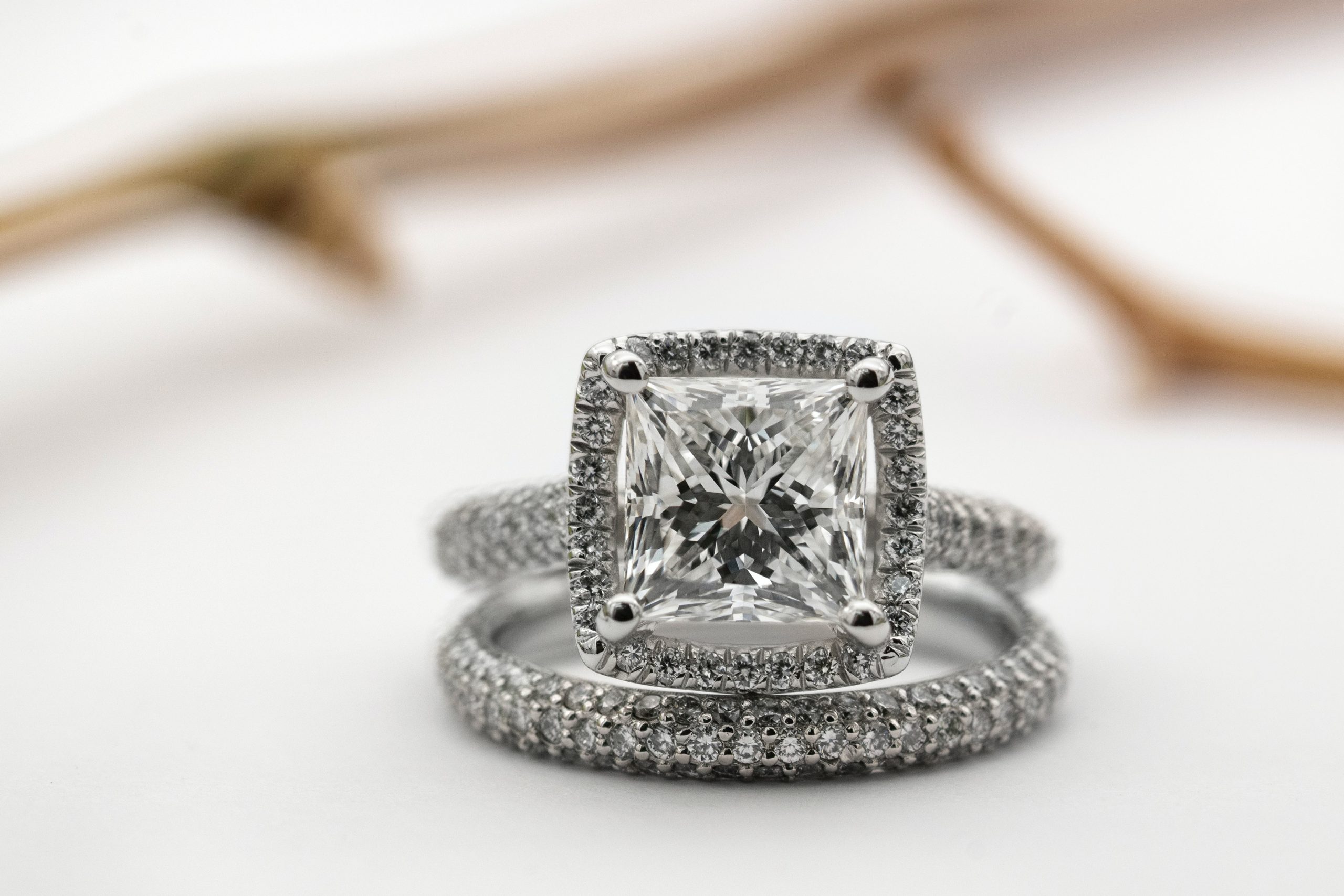 What Are Accent Diamonds How to Choose Perfect Accent Diamonds